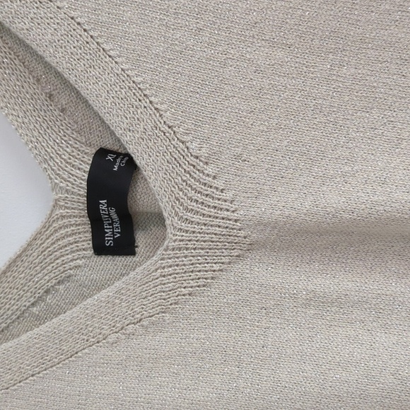 Simply Vera Wang Knit Metallic Thread Elegant Cream V Neck Sleeveless Top XL - Picture 4 of 6